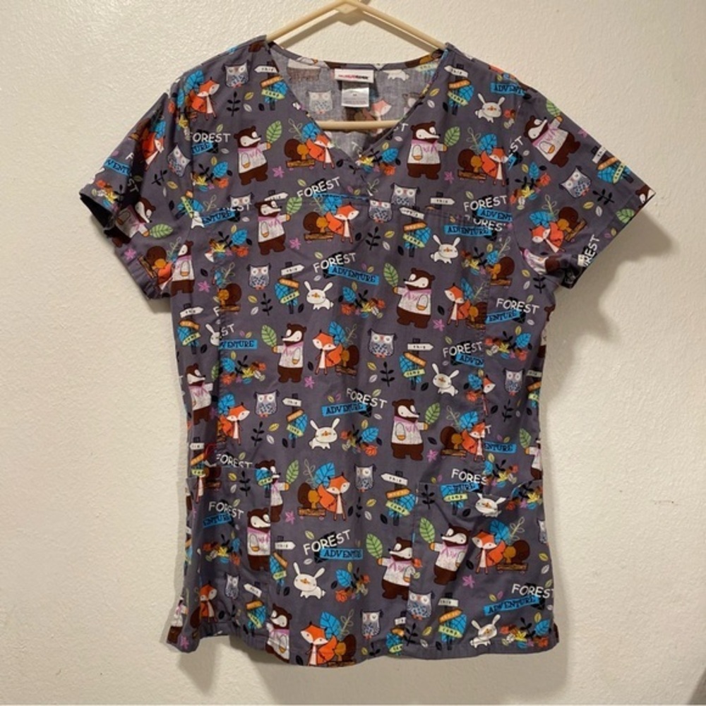 ScrubStar Top Women’s Size Medium Cotton‎ Pullover Gray Animal Print V-Neck